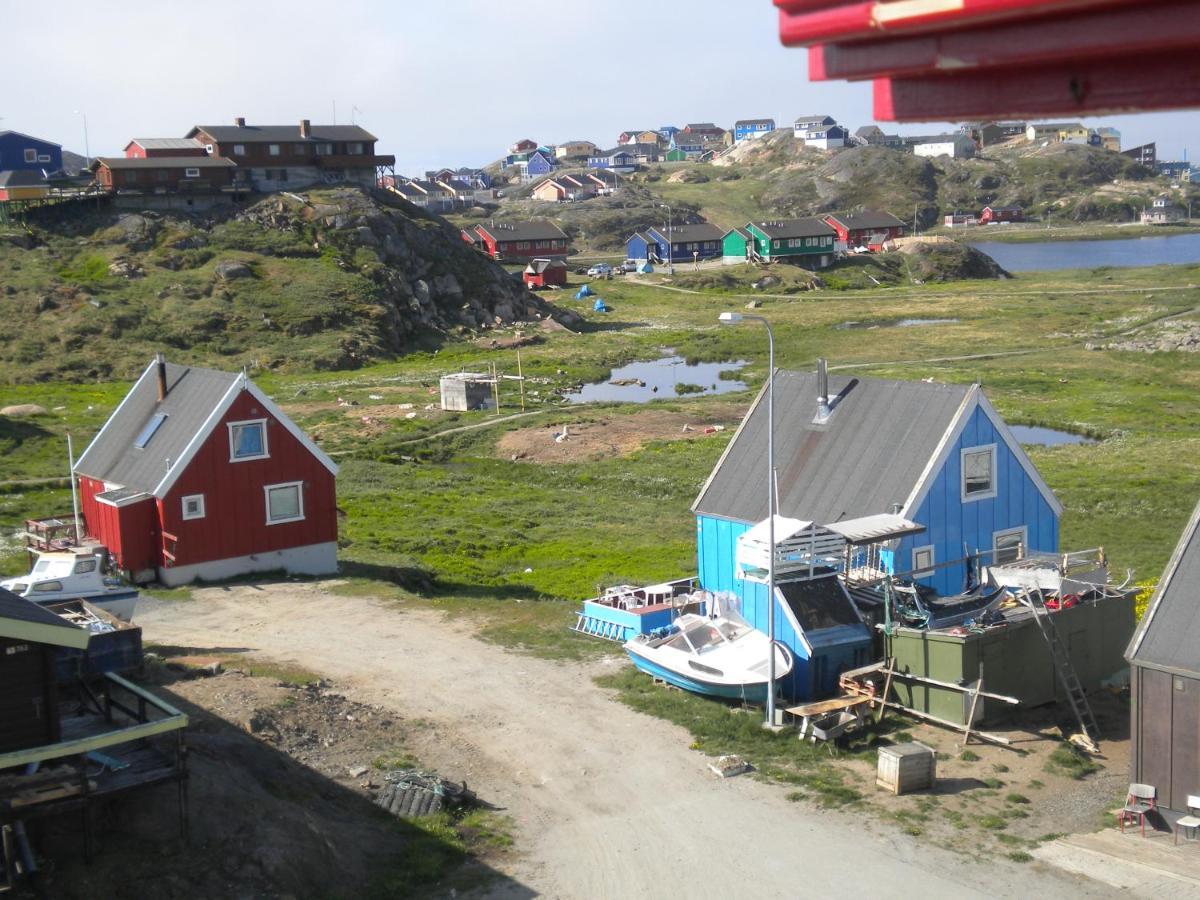 Hotel Sisimiut Ngoại thất bức ảnh